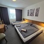 Saris Guest house